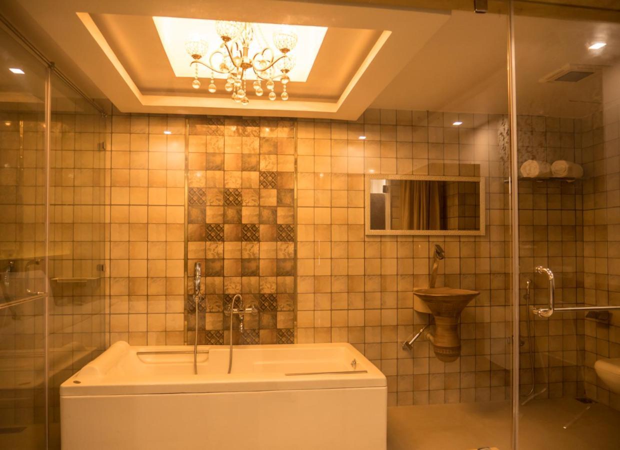 Hotel Blue Waves Jangli Ghāt Екстериор снимка