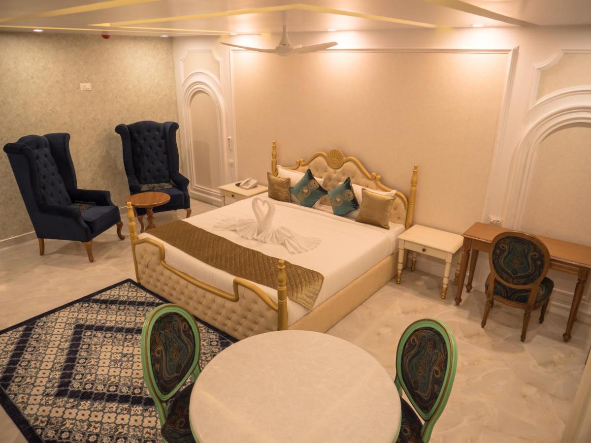 Hotel Blue Waves Jangli Ghāt Екстериор снимка